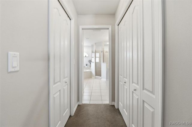 1021 W Champlain Lane, Citrus Springs, FL 34434