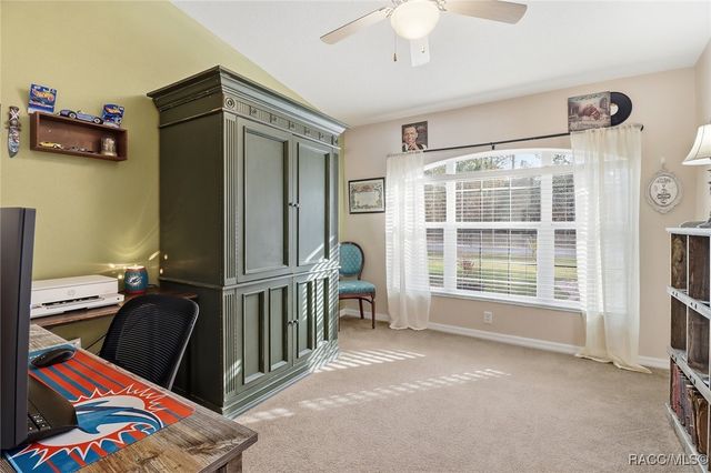 1021 W Champlain Lane, Citrus Springs, FL 34434