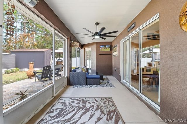 1021 W Champlain Lane, Citrus Springs, FL 34434