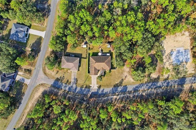 1021 W Champlain Lane, Citrus Springs, FL 34434