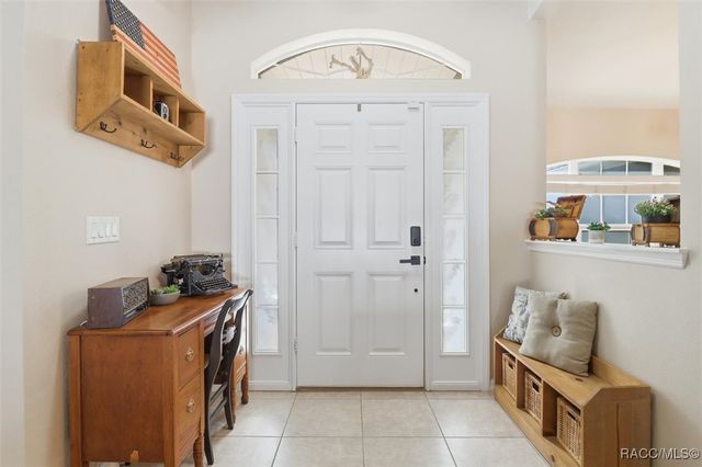 1021 W Champlain Lane, Citrus Springs, FL 34434