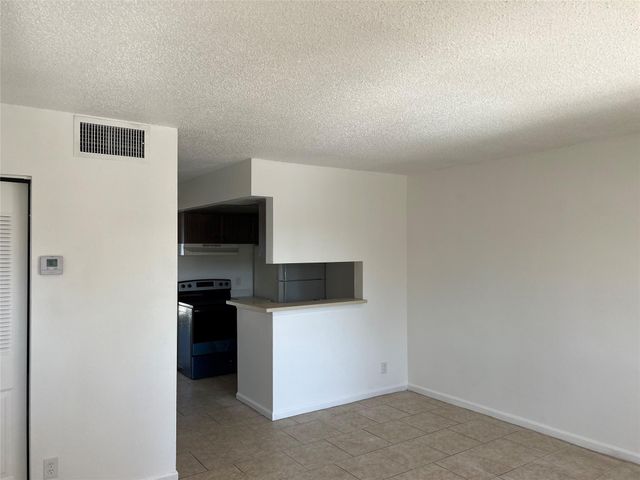 1500 N Congress Avenue A307, West Palm Beach, FL 33401