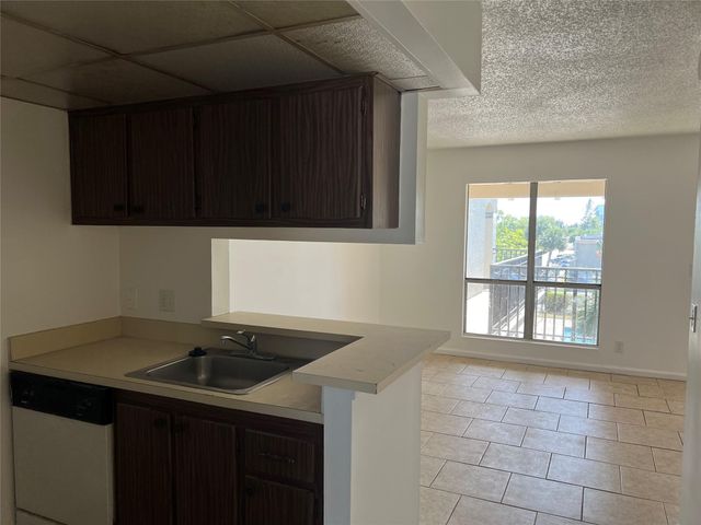 1500 N Congress Avenue A307, West Palm Beach, FL 33401