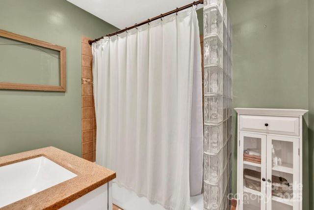 5171 Edgemont Road, Collettsville, NC 28611