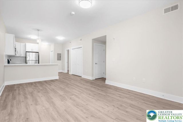 410 William Street 201, Bethlehem City, PA 18015