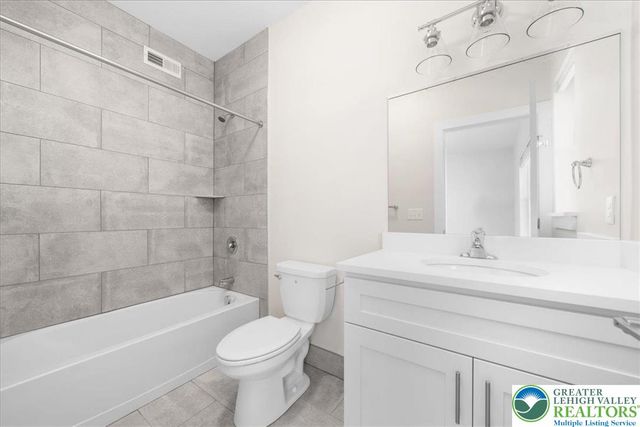 410 William Street 201, Bethlehem City, PA 18015