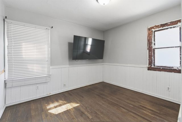 3401 E 29th Street, Des Moines, IA 50317