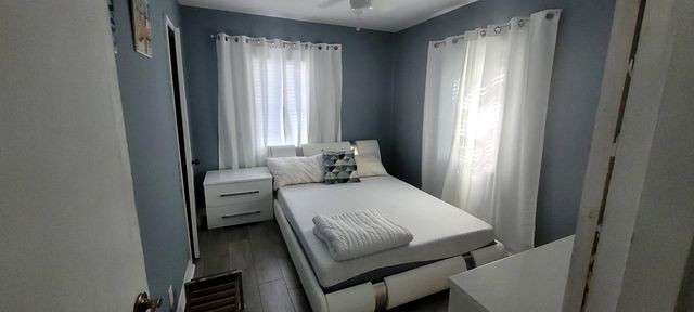 104 NE 5 Street, Fort Lauderdale, FL 33301