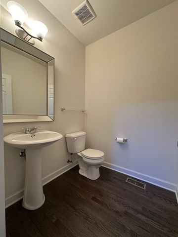 1423 N Charles Avenue, Naperville, IL 60563