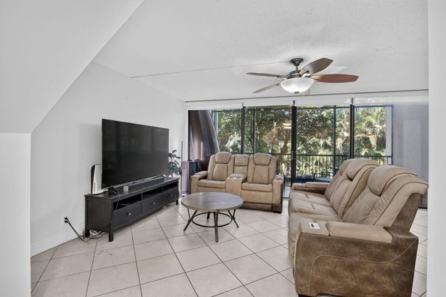 2931 SW 87th Terrace 1922, Davie, FL 33328