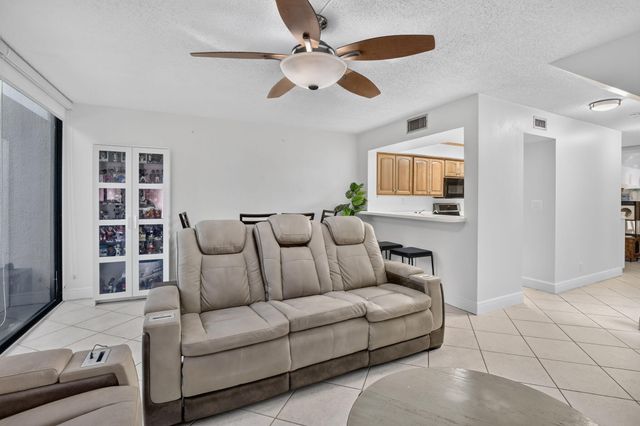 2931 SW 87th Terrace 1922, Davie, FL 33328