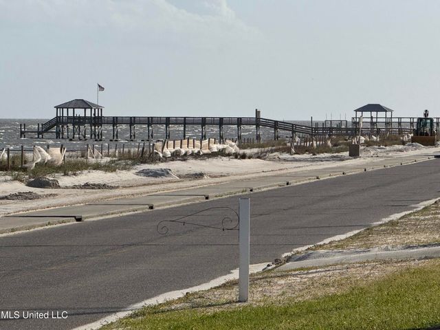 196 Vacation Lane, Waveland, MS 39576