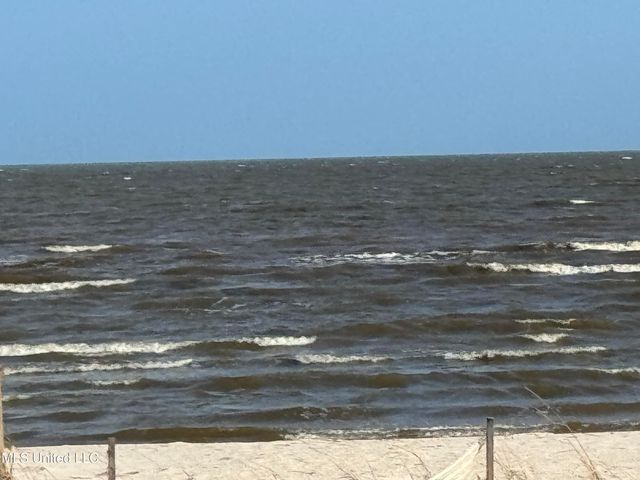 196 Vacation Lane, Waveland, MS 39576