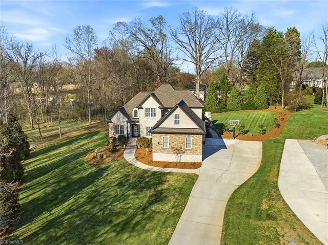 166 Fieldwood Drive, Advance, NC 27006