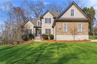 166 Fieldwood Drive, Advance, NC 27006