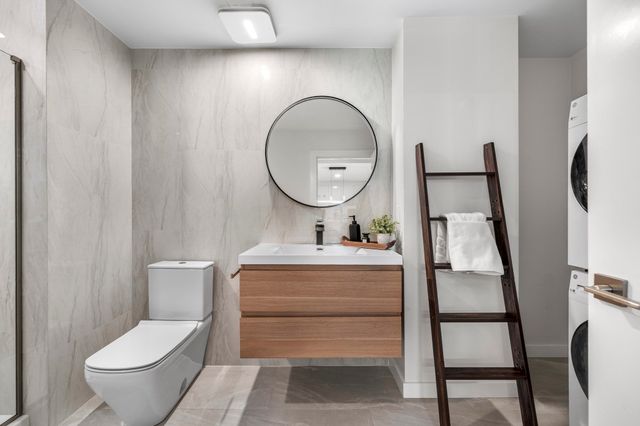 2 Maverick Square 304, Boston, MA 02128