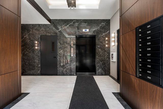 2 Maverick Square 304, Boston, MA 02128