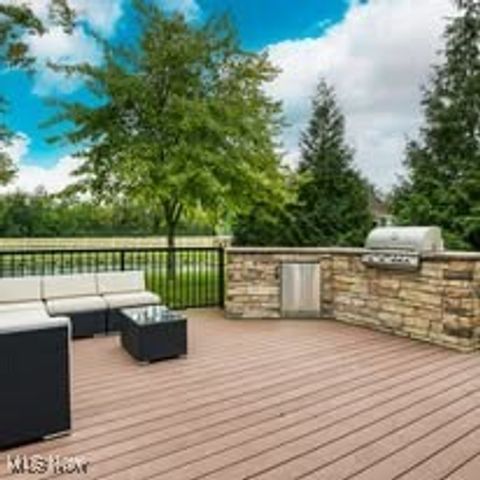 131 Birchbark Drive, Elyria, OH 44035