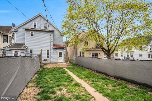 611 UNION ST, Millersburg, PA 17061