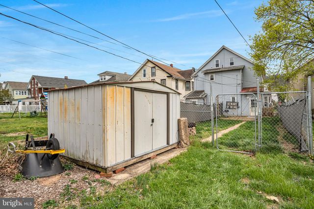 611 UNION ST, Millersburg, PA 17061