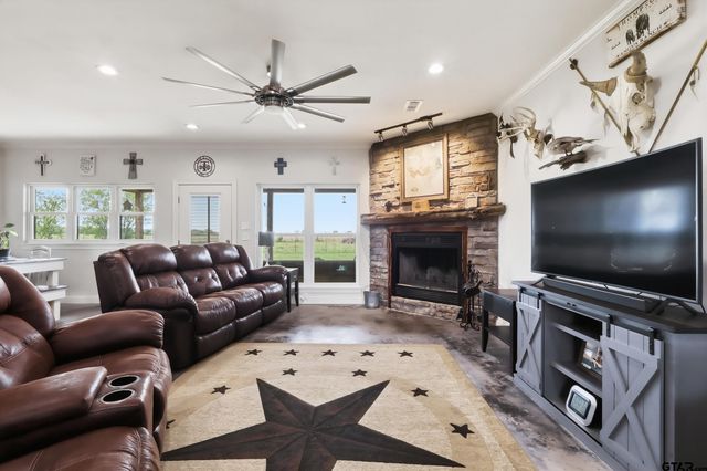 800 NE County Road 2150, Mt Vernon, TX 75457