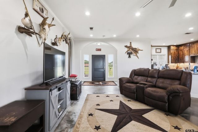 800 NE County Road 2150, Mt Vernon, TX 75457