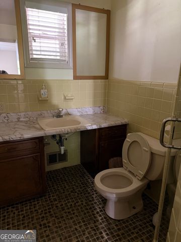 1406 Maplewood Drive, Macon, GA 31210