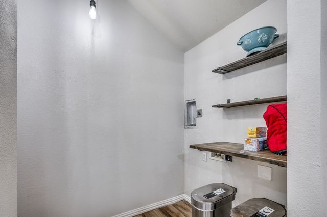 5005 Bradley Lane, Arlington, TX 76017