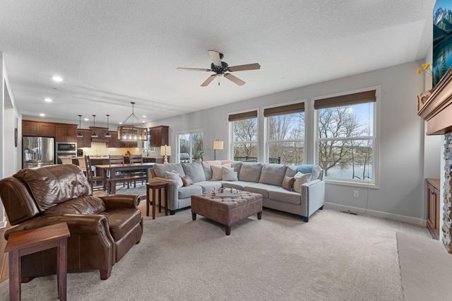 2920 White Pine Way, Stillwater, MN 55082