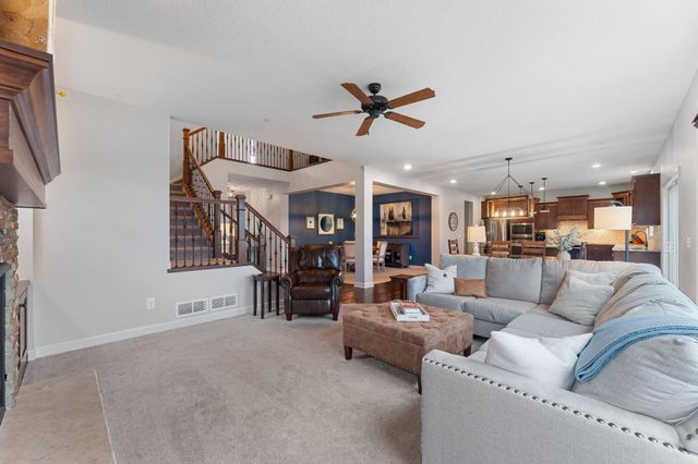 2920 White Pine Way, Stillwater, MN 55082