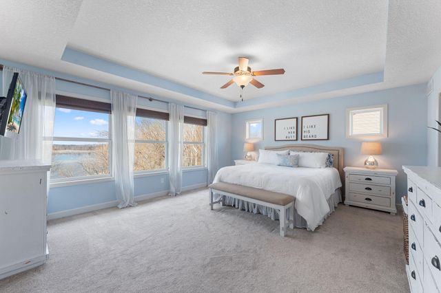 2920 White Pine Way, Stillwater, MN 55082