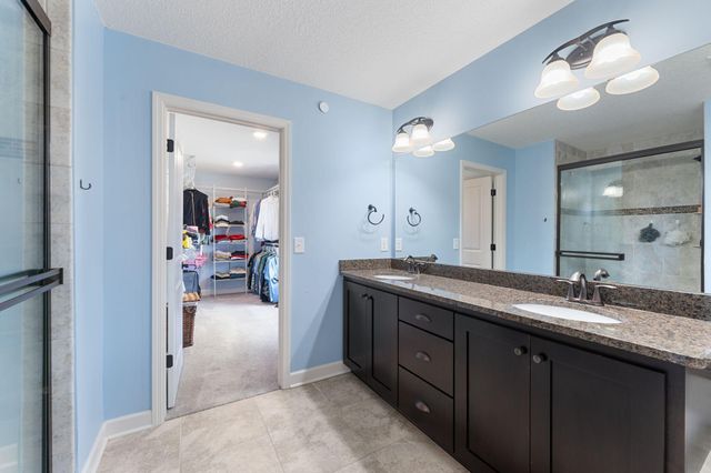 2920 White Pine Way, Stillwater, MN 55082