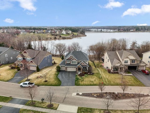 2920 White Pine Way, Stillwater, MN 55082