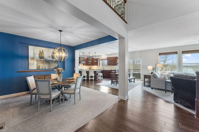 2920 White Pine Way, Stillwater, MN 55082