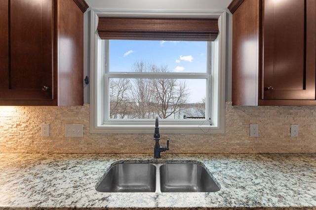 2920 White Pine Way, Stillwater, MN 55082