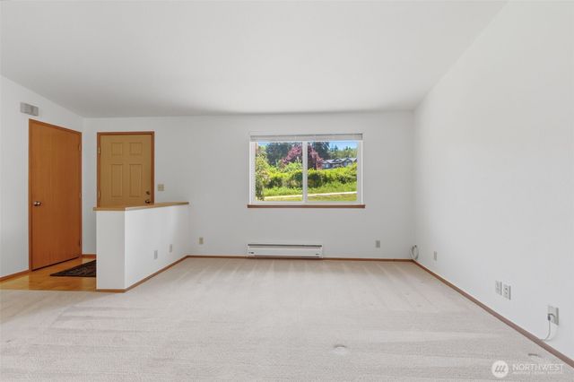 6784 NE Whidbey Drive, Hansville, WA 98340