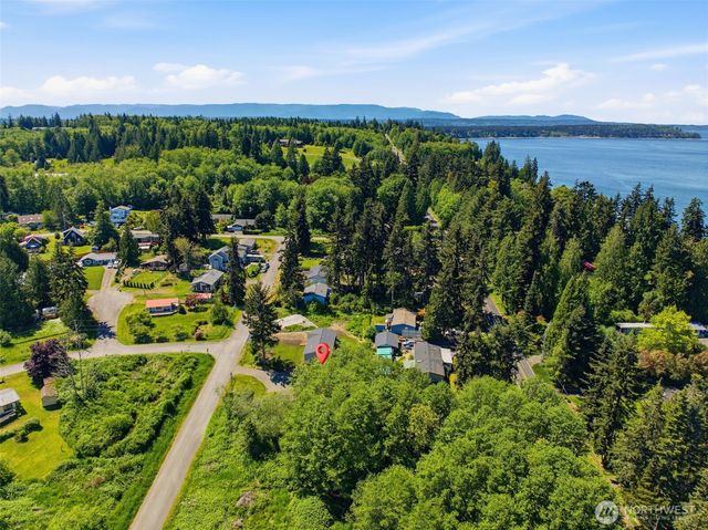 6784 NE Whidbey Drive, Hansville, WA 98340