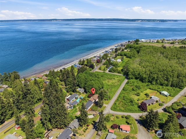 6784 NE Whidbey Drive, Hansville, WA 98340