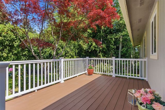 6784 NE Whidbey Drive, Hansville, WA 98340