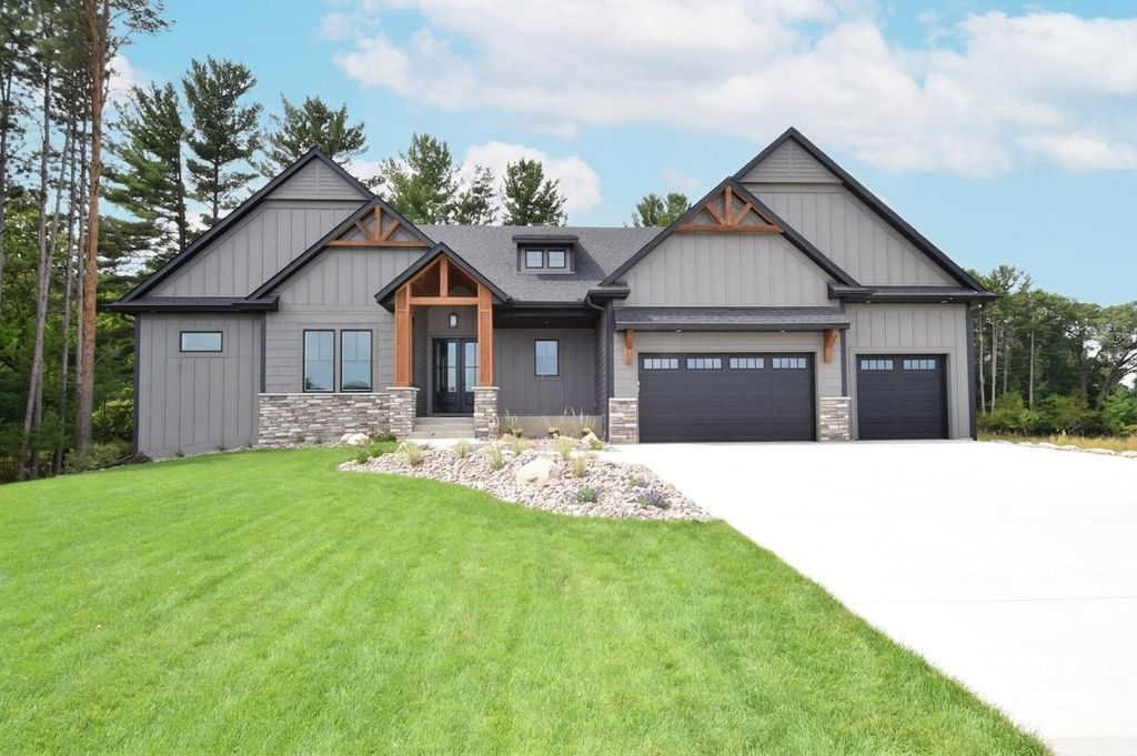 17974 Staples Street NE, Ham Lake, MN 55304 — exterior