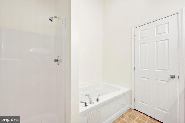 130 PEREGRINE LN, Hummelstown, PA 17036