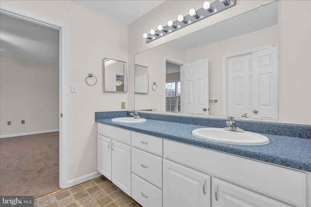 130 PEREGRINE LN, Hummelstown, PA 17036