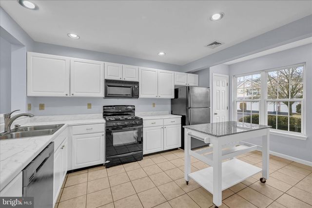 130 PEREGRINE LN, Hummelstown, PA 17036