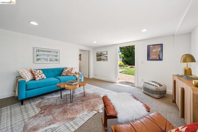525 Dowling BLVD, San Leandro, CA 94577
