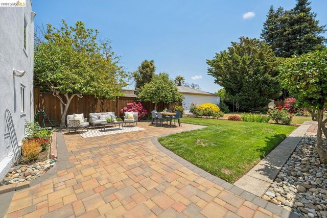 525 Dowling BLVD, San Leandro, CA 94577