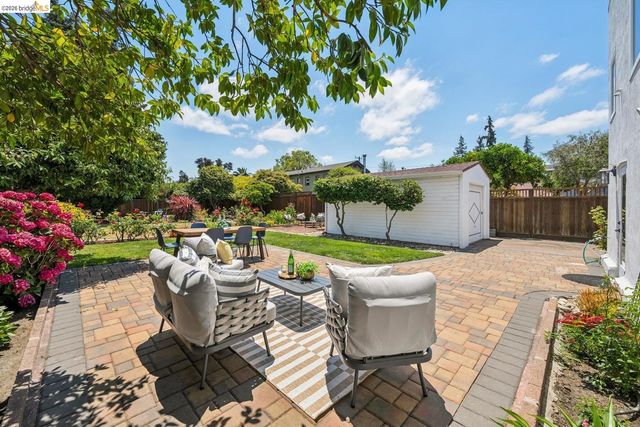 525 Dowling BLVD, San Leandro, CA 94577