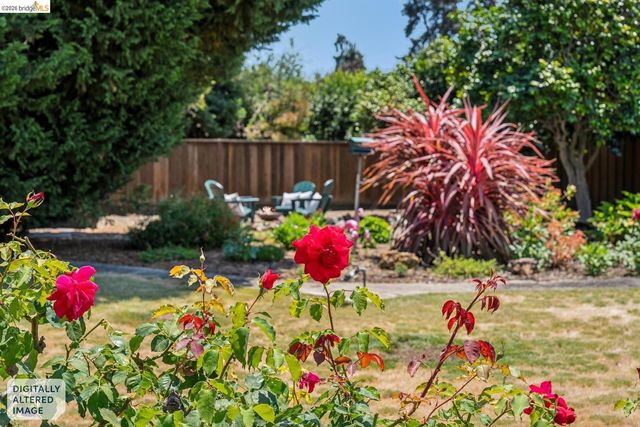525 Dowling BLVD, San Leandro, CA 94577