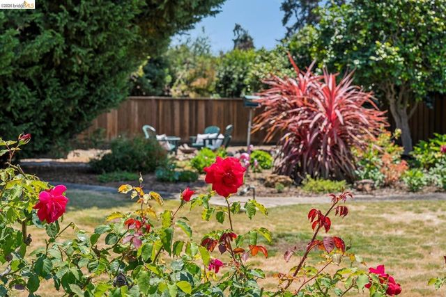 525 Dowling BLVD, San Leandro, CA 94577