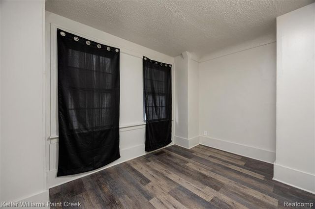 7275 Orchard Avenue, Warren, MI 48091