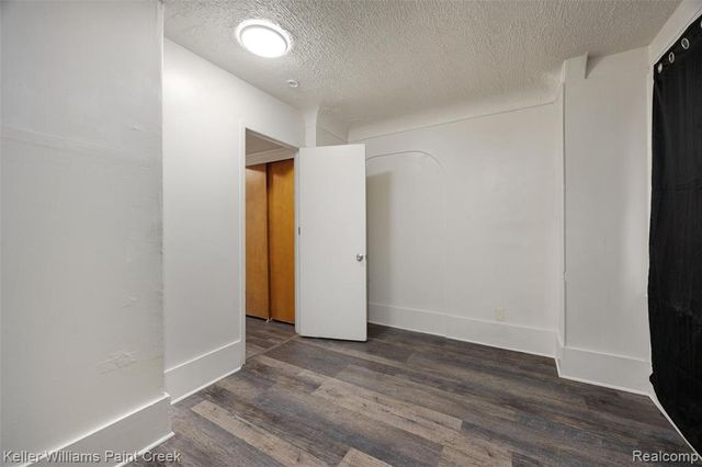 7275 Orchard Avenue, Warren, MI 48091